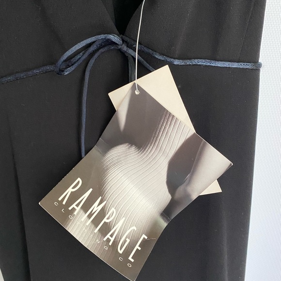 Vintage little black strap dress Y2K size 9 NWT large - Picture 8 of 8